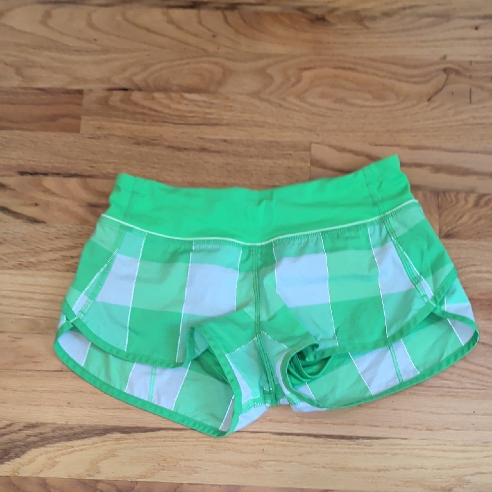 Lululemon Frond Green Gingham Speed Shorts 2 - Picture 2 of 7